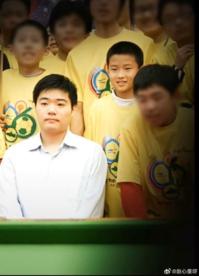 奇异果体育-赵心童晒童年及世锦赛比赛照致敬丁俊晖：一起加油